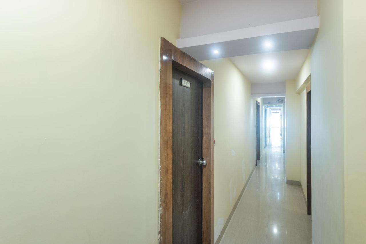 Oyo 49867 Hotel Kalpana Residency Mumbai Exterior photo