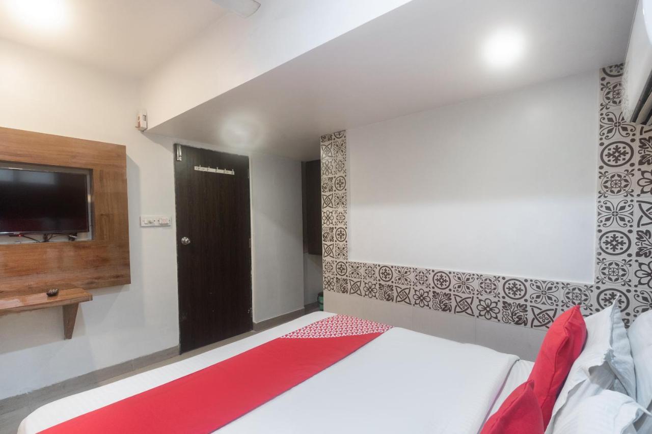 Oyo 49867 Hotel Kalpana Residency Mumbai Exterior photo